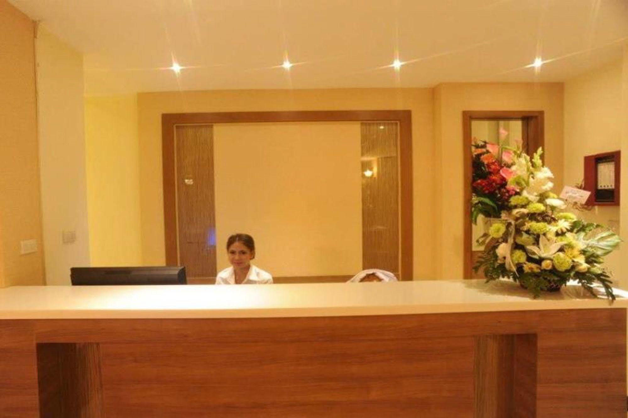 Kitlada Hotel Udonthani Esterno foto